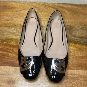 Tory Burch square toe logo flat - Women’s Size 10